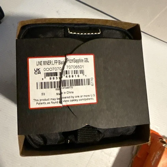 Oakley Line Miner L LP Snow Goggles Black Prizm Sapphire Iridium Snowboarding - Picture 3 of 5
